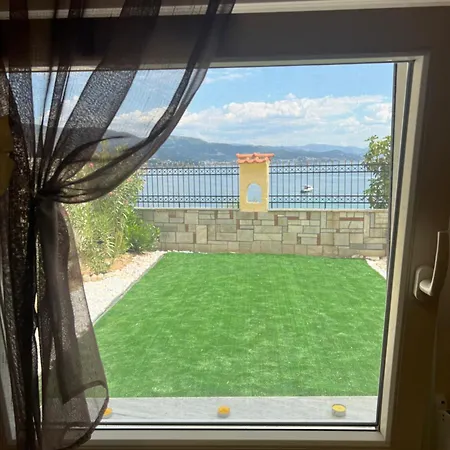 Next To The Waves Vakantiehuis Nea Iraklitsa