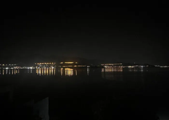 Feriehus Next To The Waves