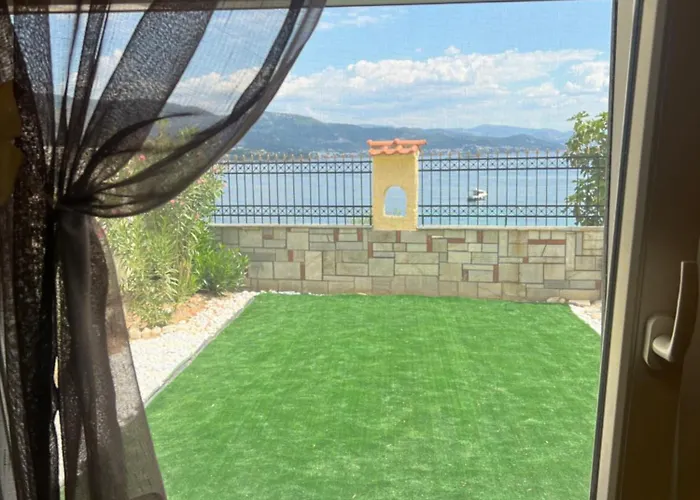 Next To The Waves Feriehus Nea Iraklitsa